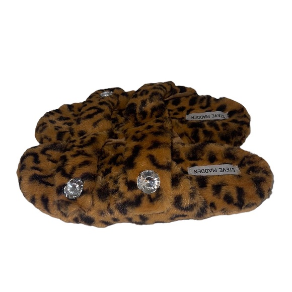 Steve Madden Shoes - Steve Madden Leopard Print Slippers